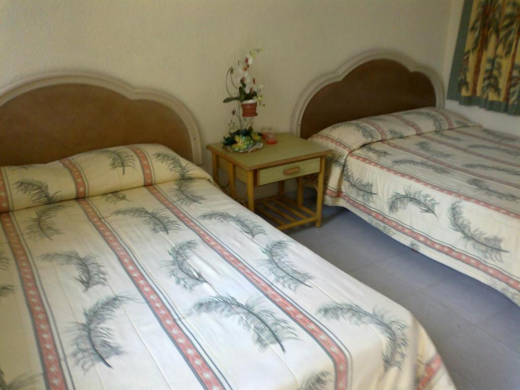 Casa De Huespedes Santa Fe Acapulco Hotel Room photo